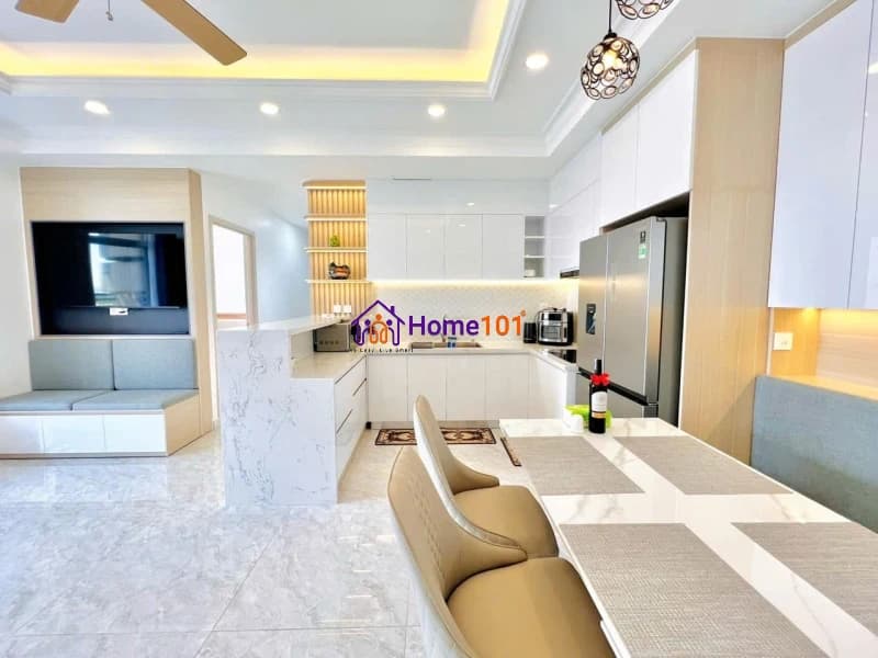 Paris Hoàng Kim Quận 2