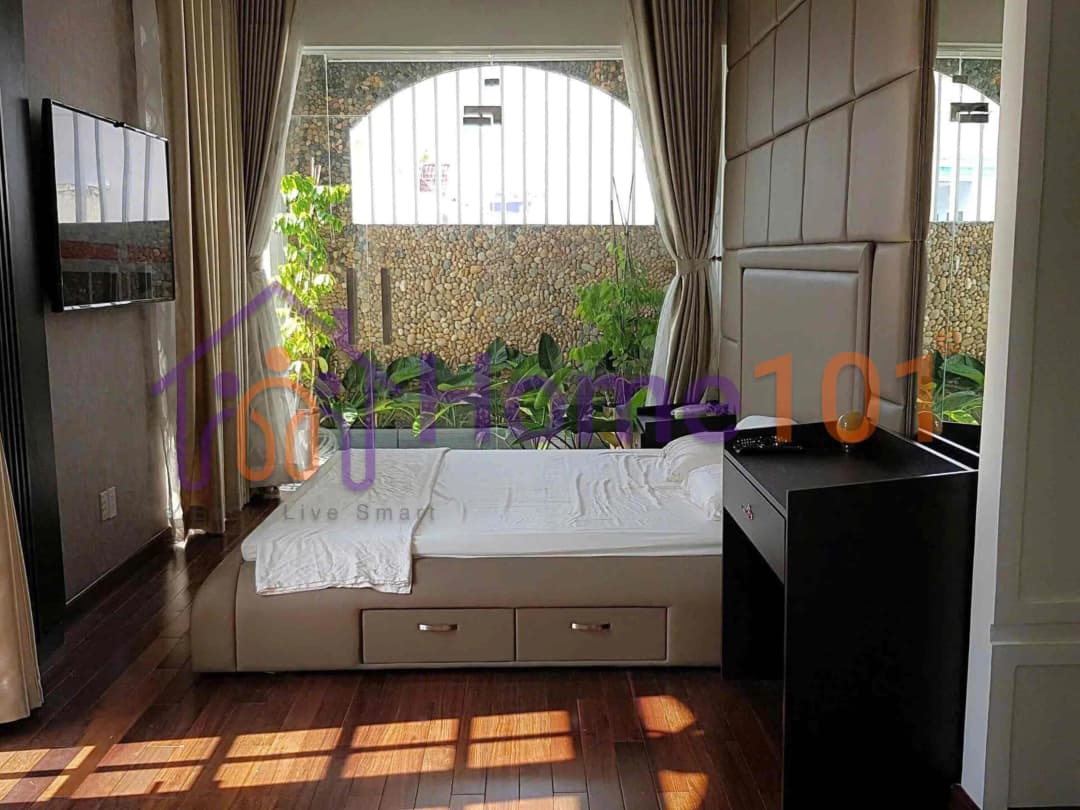 Nhà 3 mặt tiền đường Tân Hóa