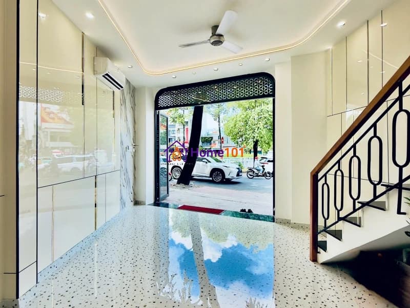 Fully Furnished 3-Bedroom Townhouse for Sale on Truong Sa Street