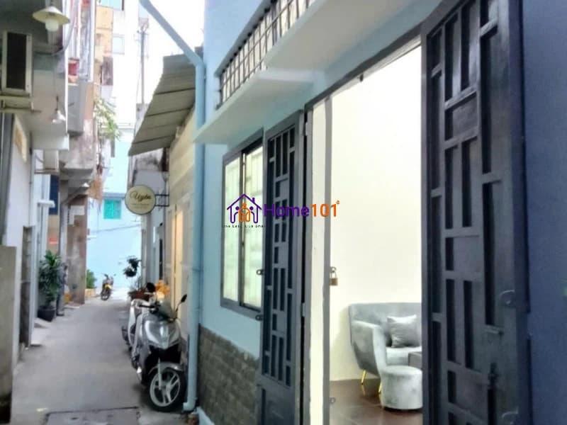 2-Bedroom Townhouse for Rent on Nguyen Hong Dao Street, Tan Binh District