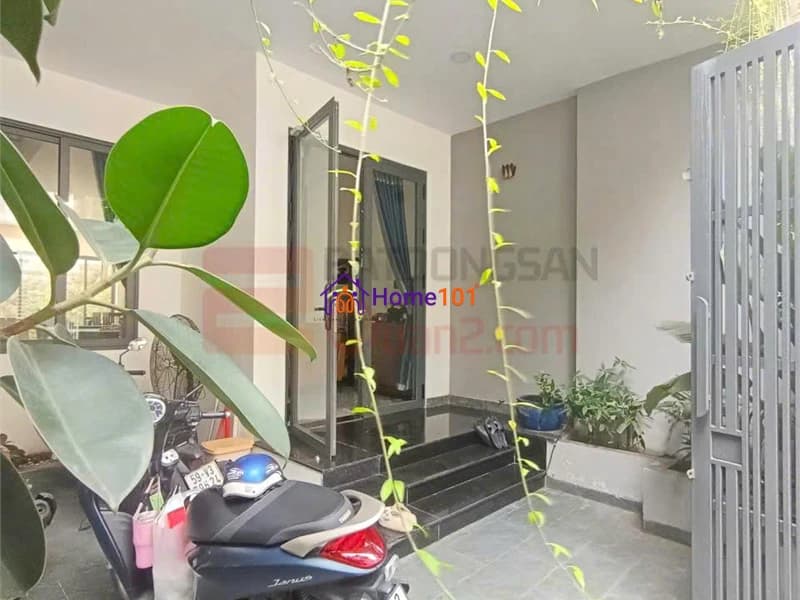 Spacious 4-Bedroom Townhouse for Rent in Thao Dien
