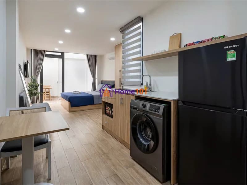 Spacious 1BR Fully Furnished Serviced Apartment in District 1