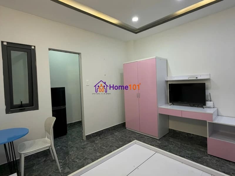 Unfurnished Studio Serviced Apartment on Thich Quang Duc